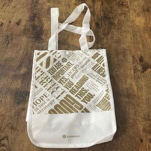 Lululemon reusable retail tote bag